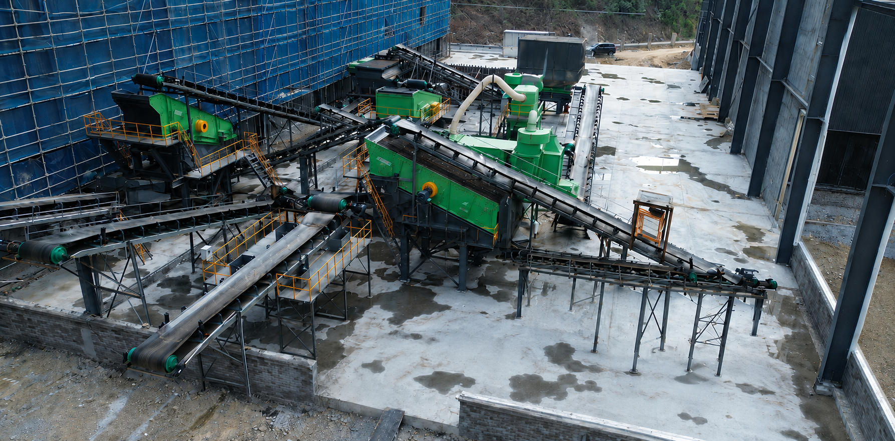 Sort light waste, fines and reusable materials